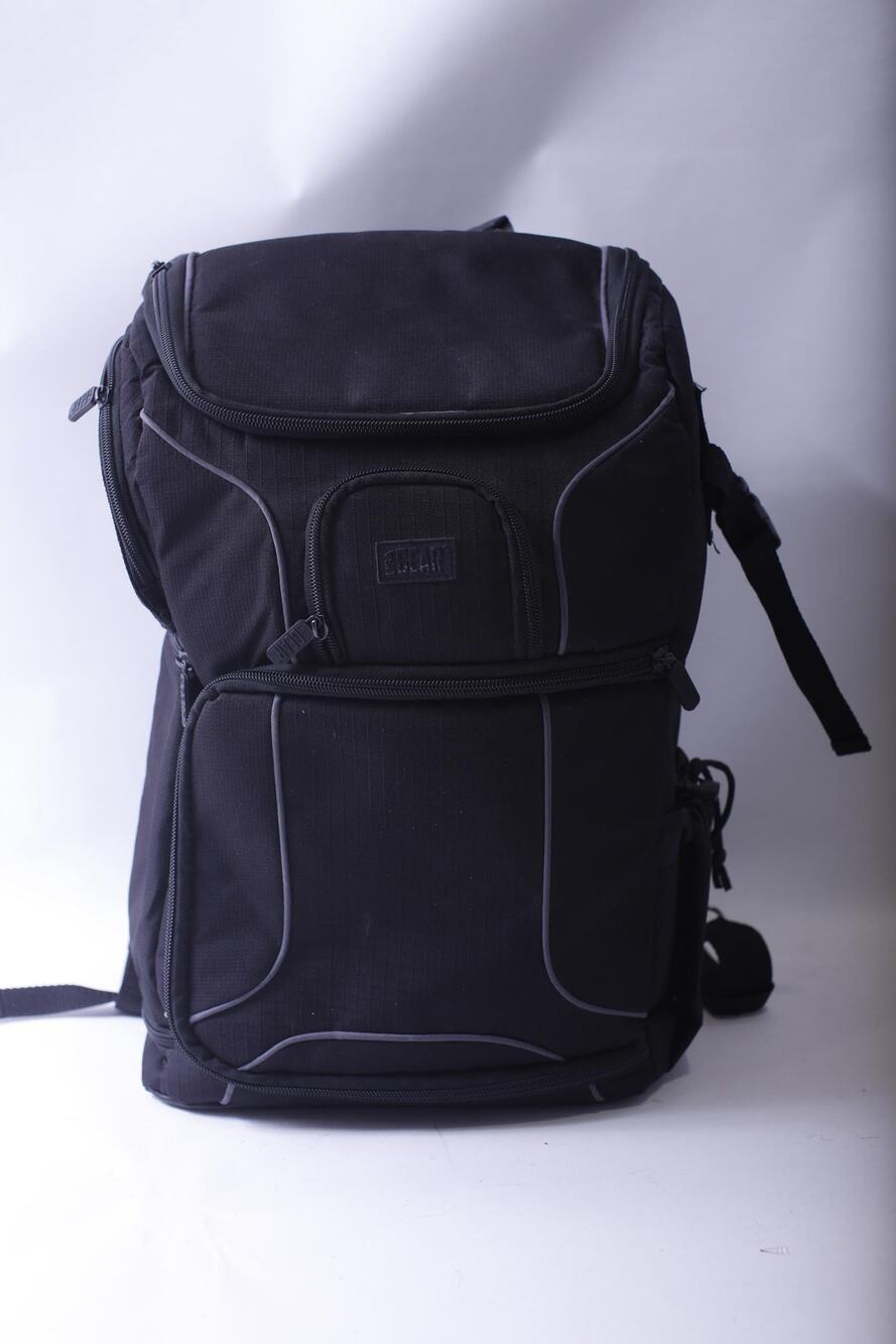 USA Gear S17, Camera and Laptop Backpack, Black, Accessory Power, Professional